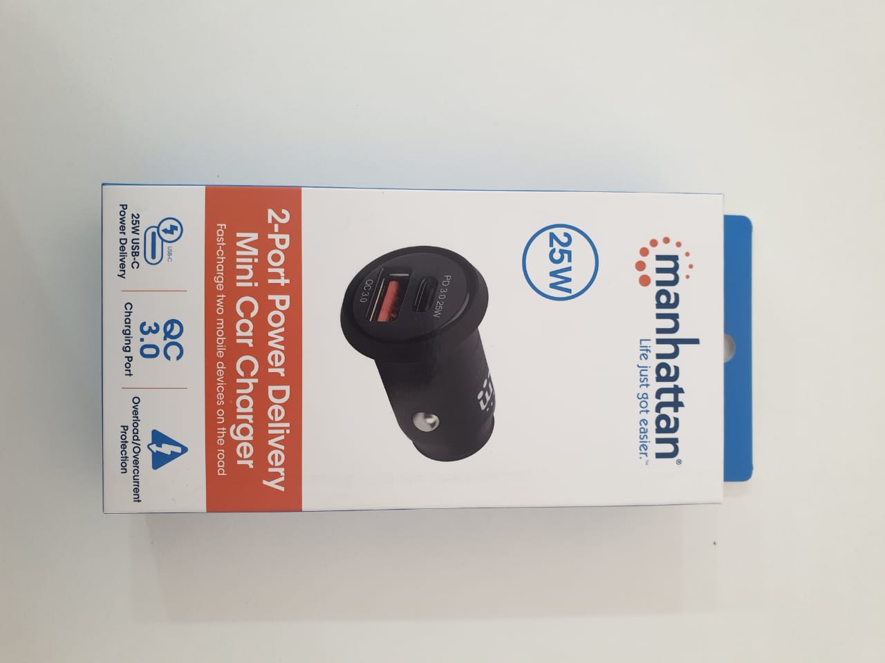 Carregador Manhattan para Carro usb-c & usb-b Preto